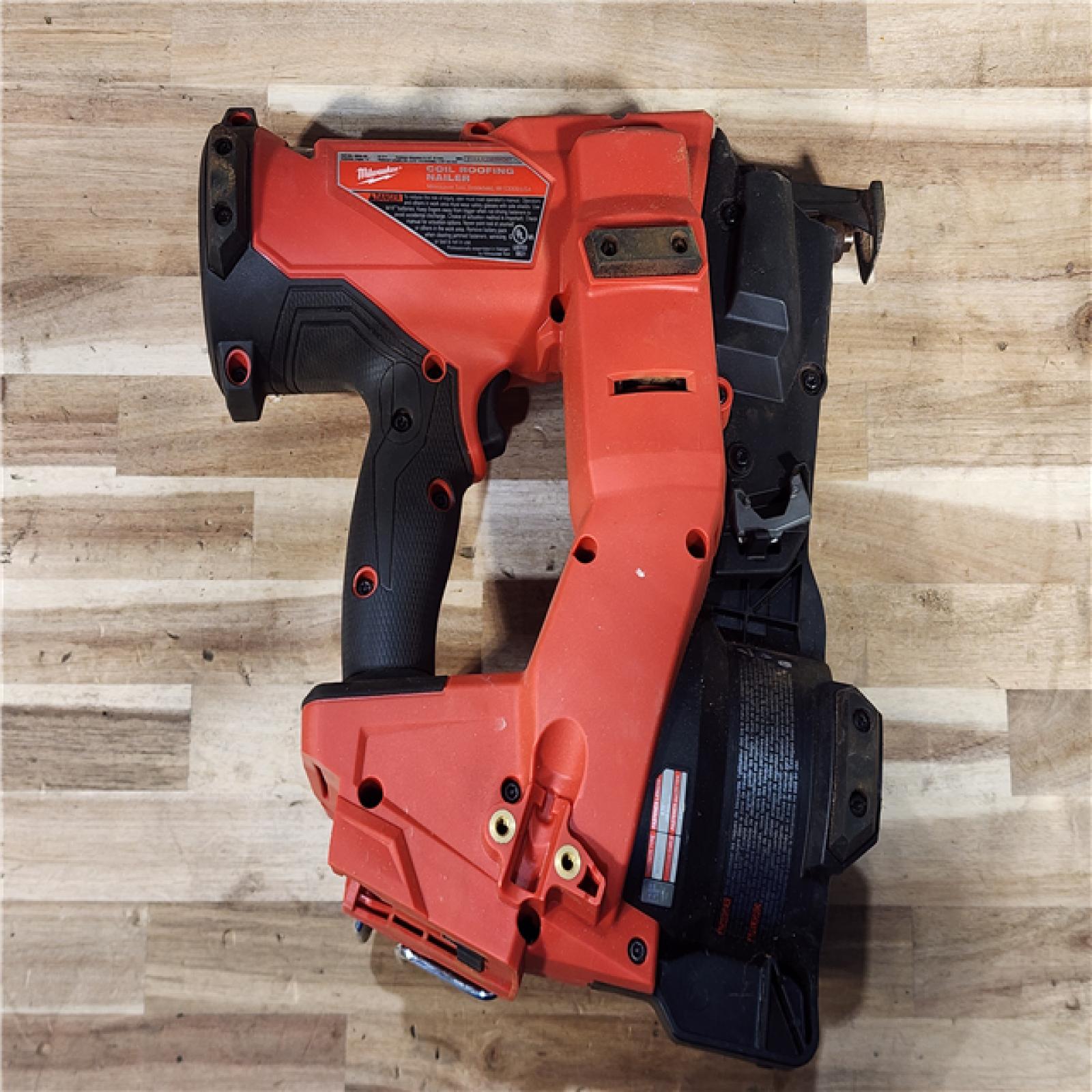 HOUSTON LOCATION - AS-IS Milwaukee FUEL 18-Volt Lithium-Ion Brushless Cordless Coil Roofing Nailer (Tool Only)