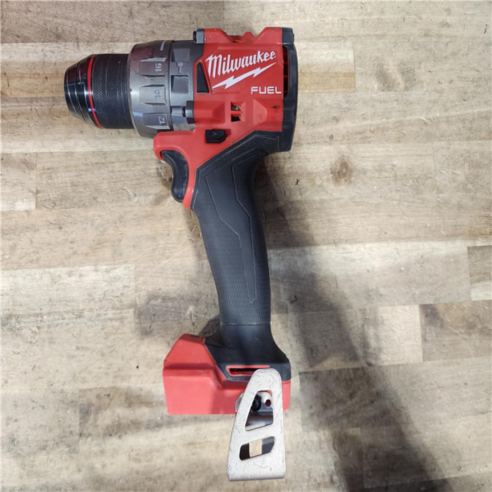 HOUSTON LOCATION - AS-IS Milwaukee FUEL 18V Lithium-Ion Brushless Cordless 1/2 in. Hammer Drill Driver Kit