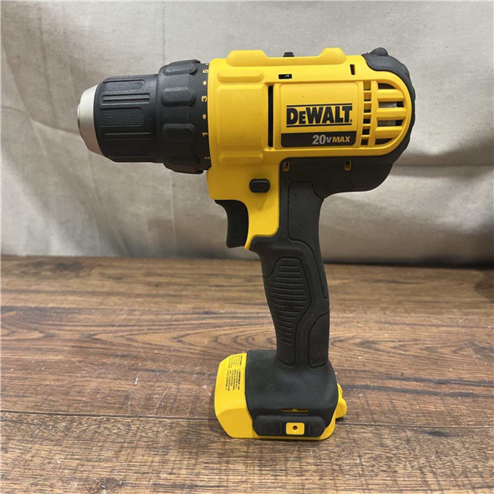 AS-IS DEWALT 20V MAX Cordless Brushless Hammer Drill/Driver 2 Tool Combo Kit with FLEXVOLT ADVANTAGE