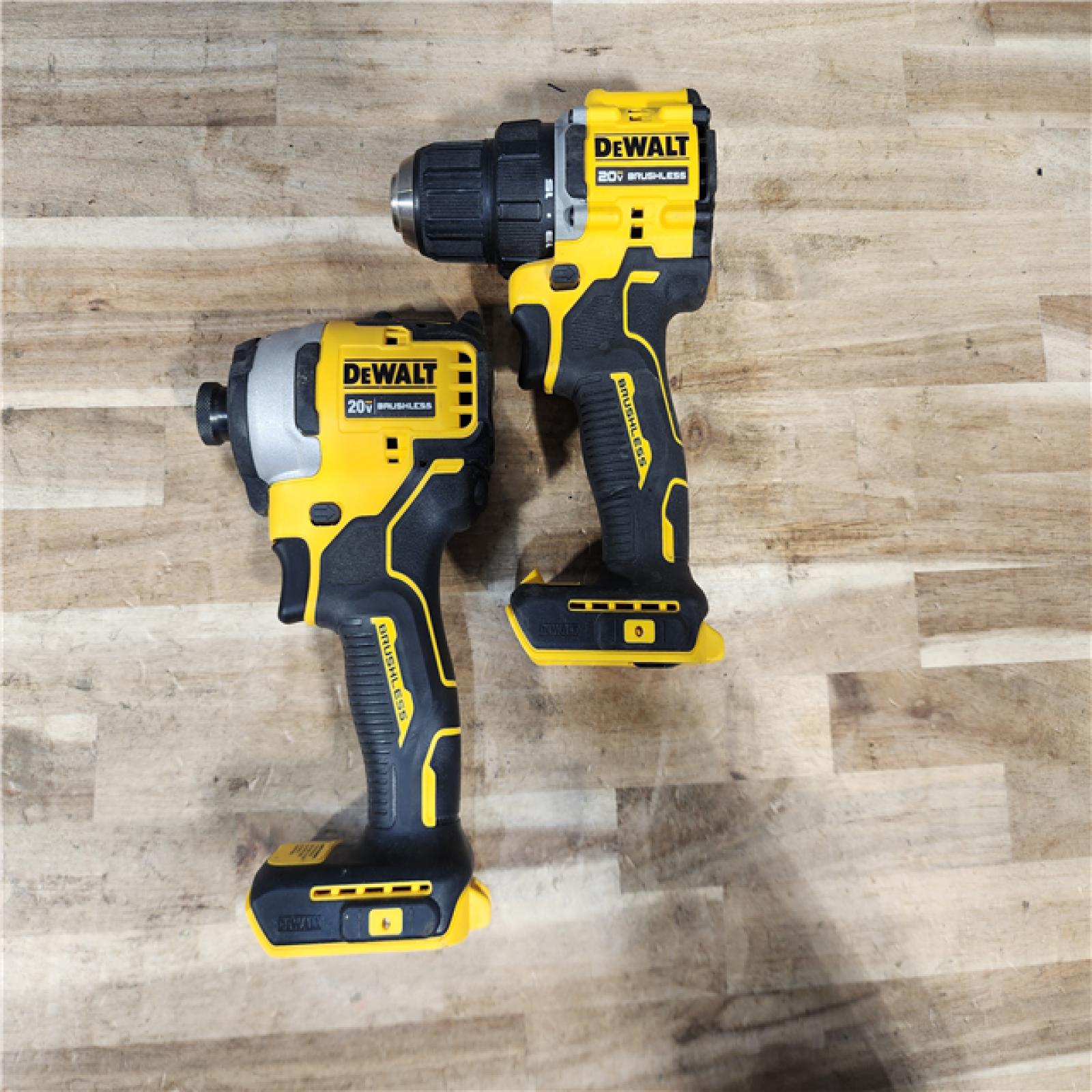 HOUSTON LOCATION - AS-IS DEWALT 2 TOOL COMBO KIT W/ (2) BATTERY & CHARGER