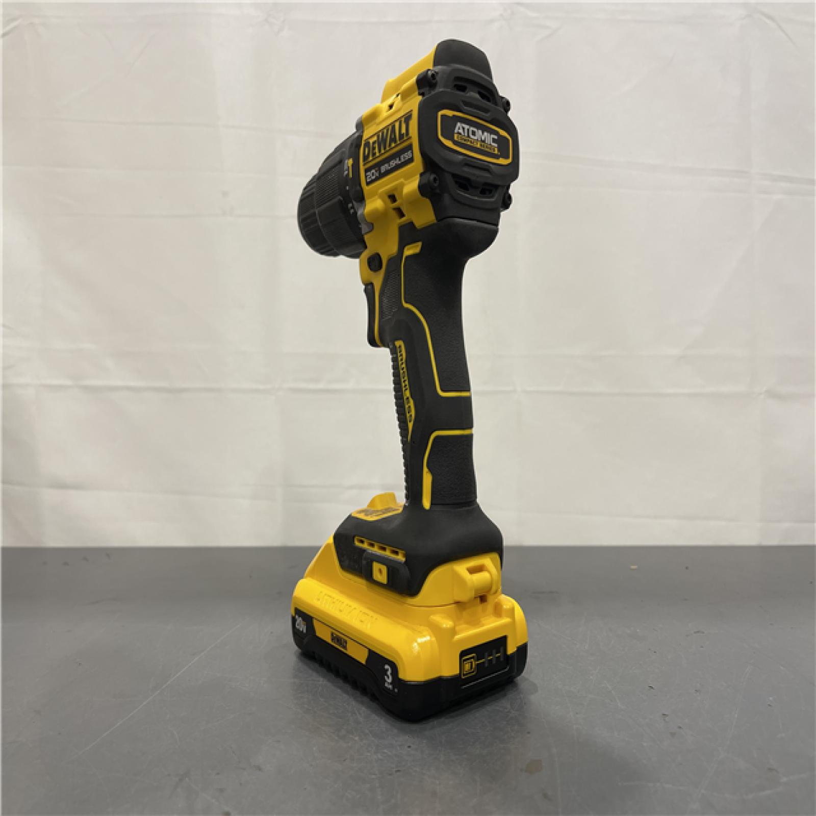 AS-IS - DEWALT ATOMIC 20-Volt Lithium-Ion Cordless 1/2 in. Compact Hammer Drill Kit