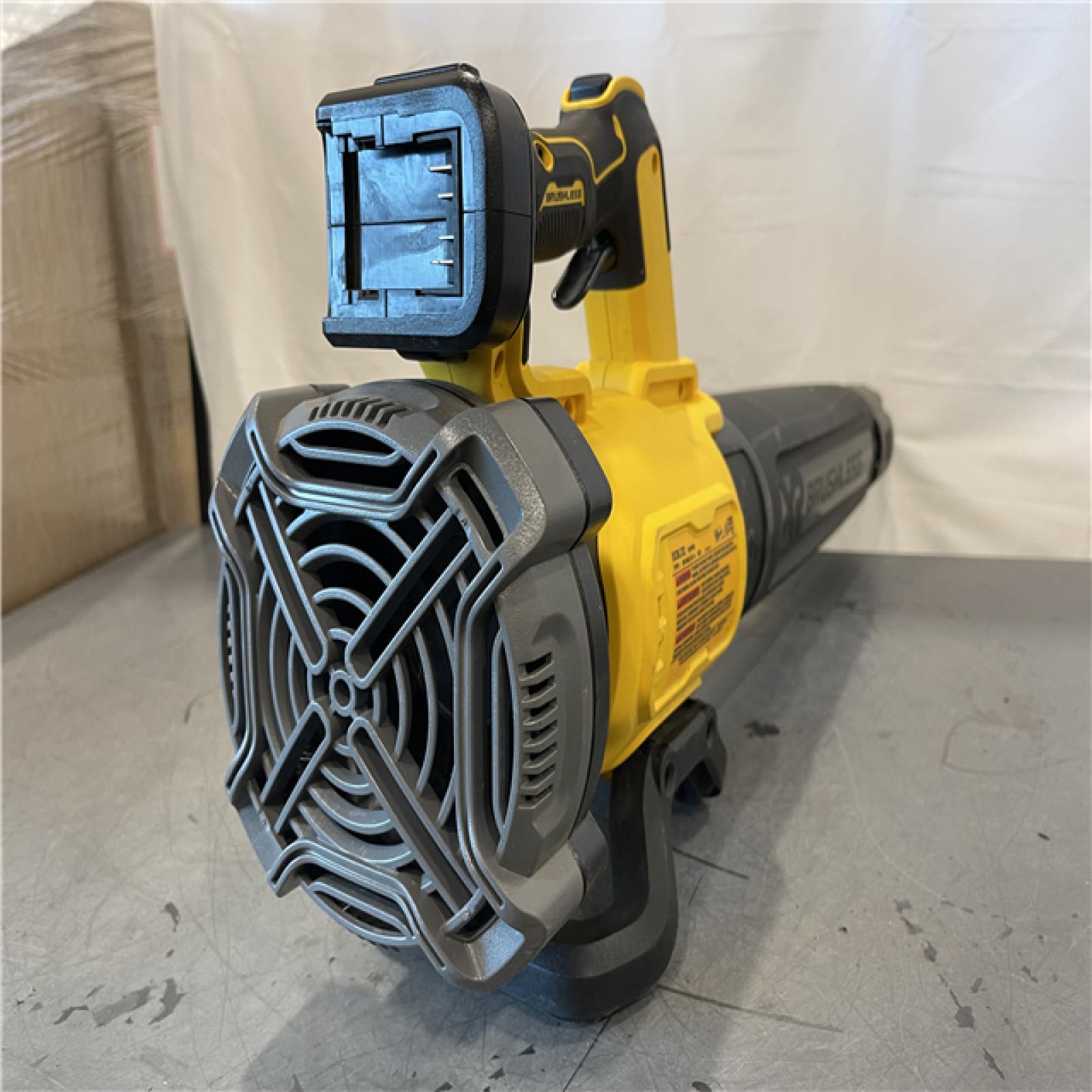 AS-IS - DEWALT 20V MAX 125 MPH 450 CFM Brushless Cordless Battery Powered Blower (Tool Only)