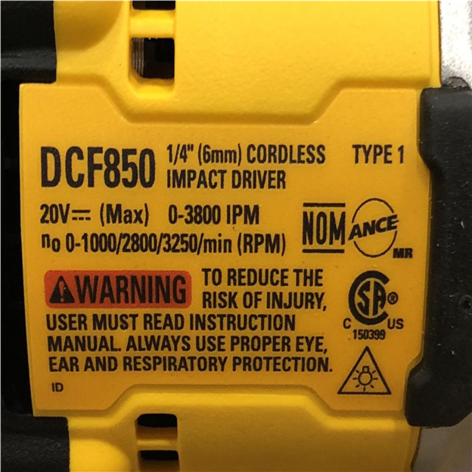 AS-IS DEWALT ATOMIC 20V MAX Lithium-Ion Cordless 1/4 in. Brushless Impact Driver Kit