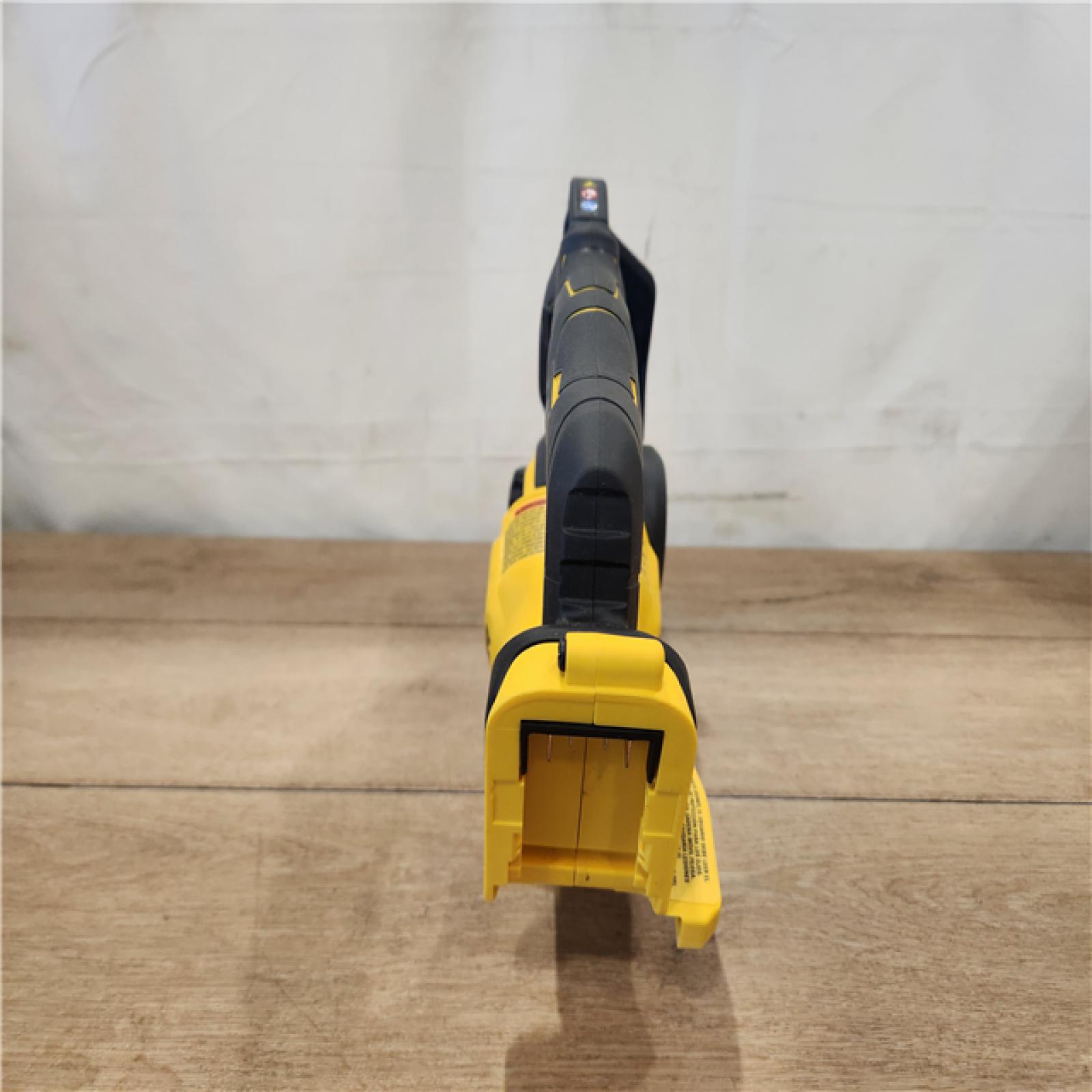AS-IS- DeWalt 20V MAX 8 in. Brushless Cordless Battery Powered Pruning Chainsaw (Tool Only)