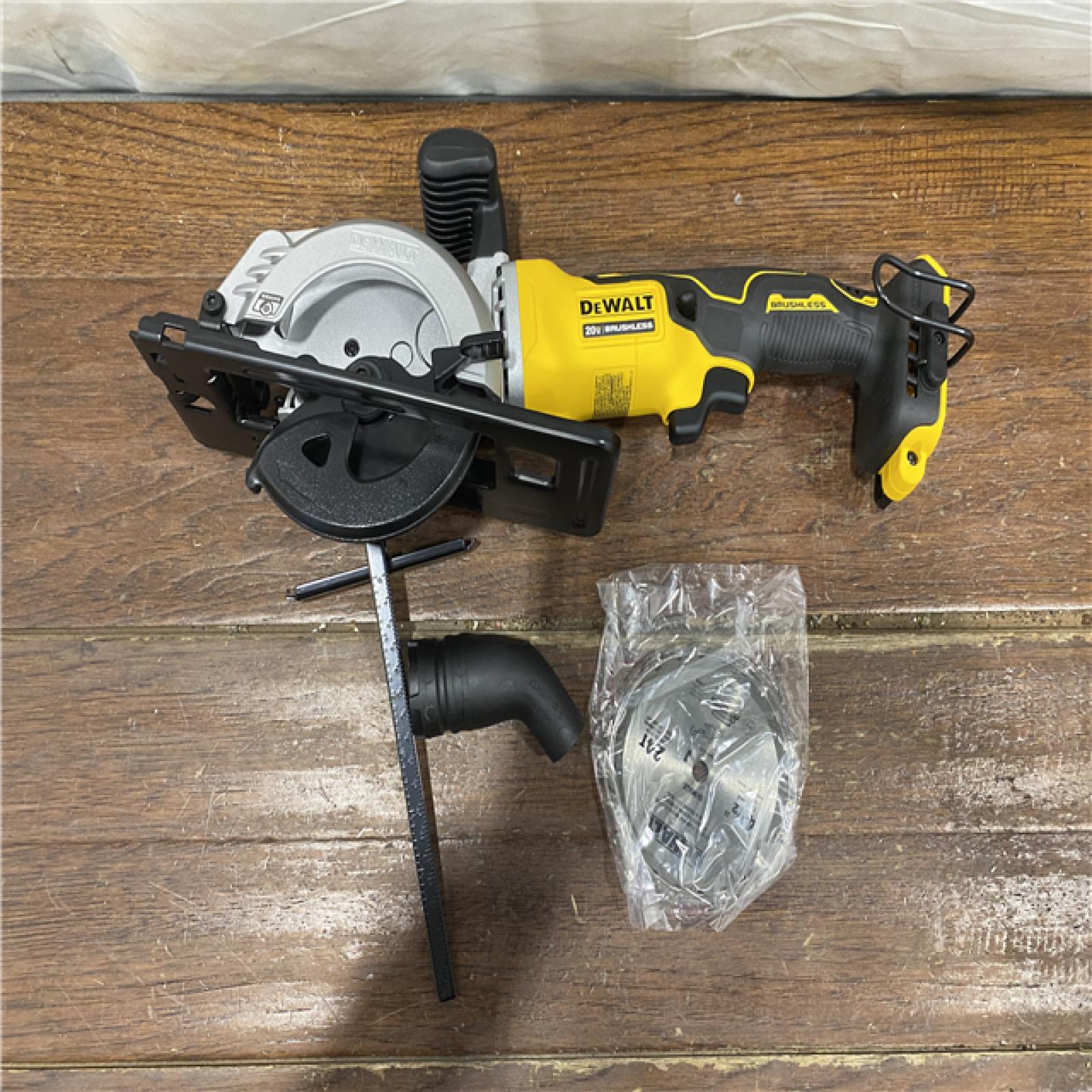 AS-IS DEWALT ATOMIC 20V MAX Cordless Brushless 4-1/2 in. Circular Saw (Tool Only)