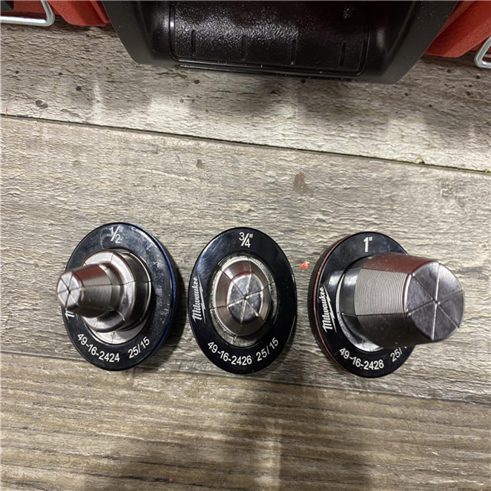 AS-IS Milwaukee 12V Lithium-Ion Cordless PEX Expansion Tool Kit