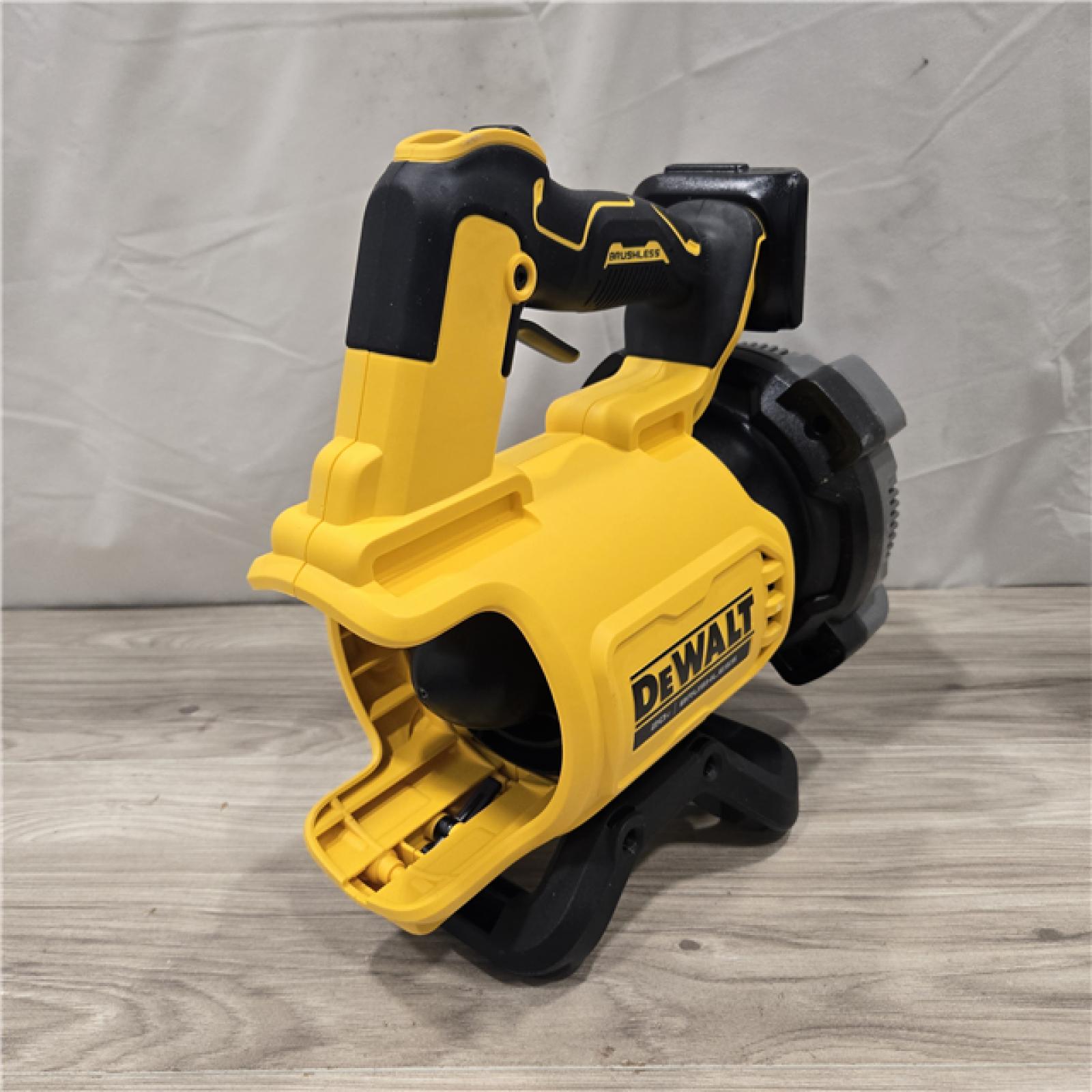 AS-IS DeWalt Cordless Handheld Leaf Blower Kit