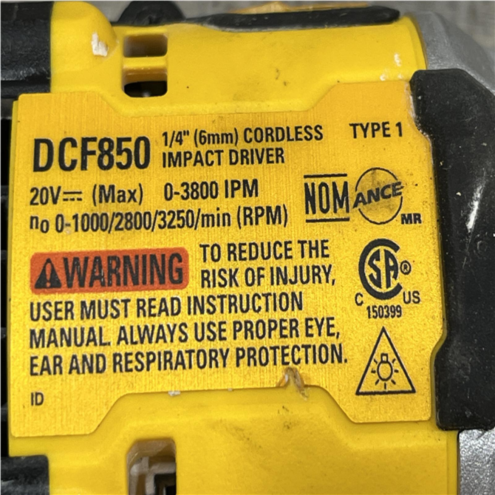 AS-IS DEWALT ATOMIC 20V MAX Lithium-Ion Cordless 1/4 in. Brushless Impact Driver Kit