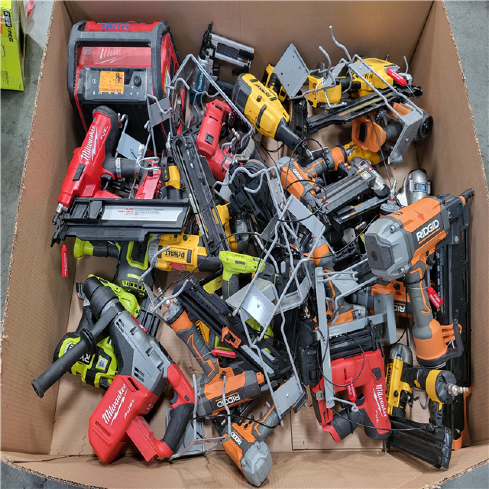 CALIFORNIA AS-IS NON-WORKING DISPLAY PALLET
