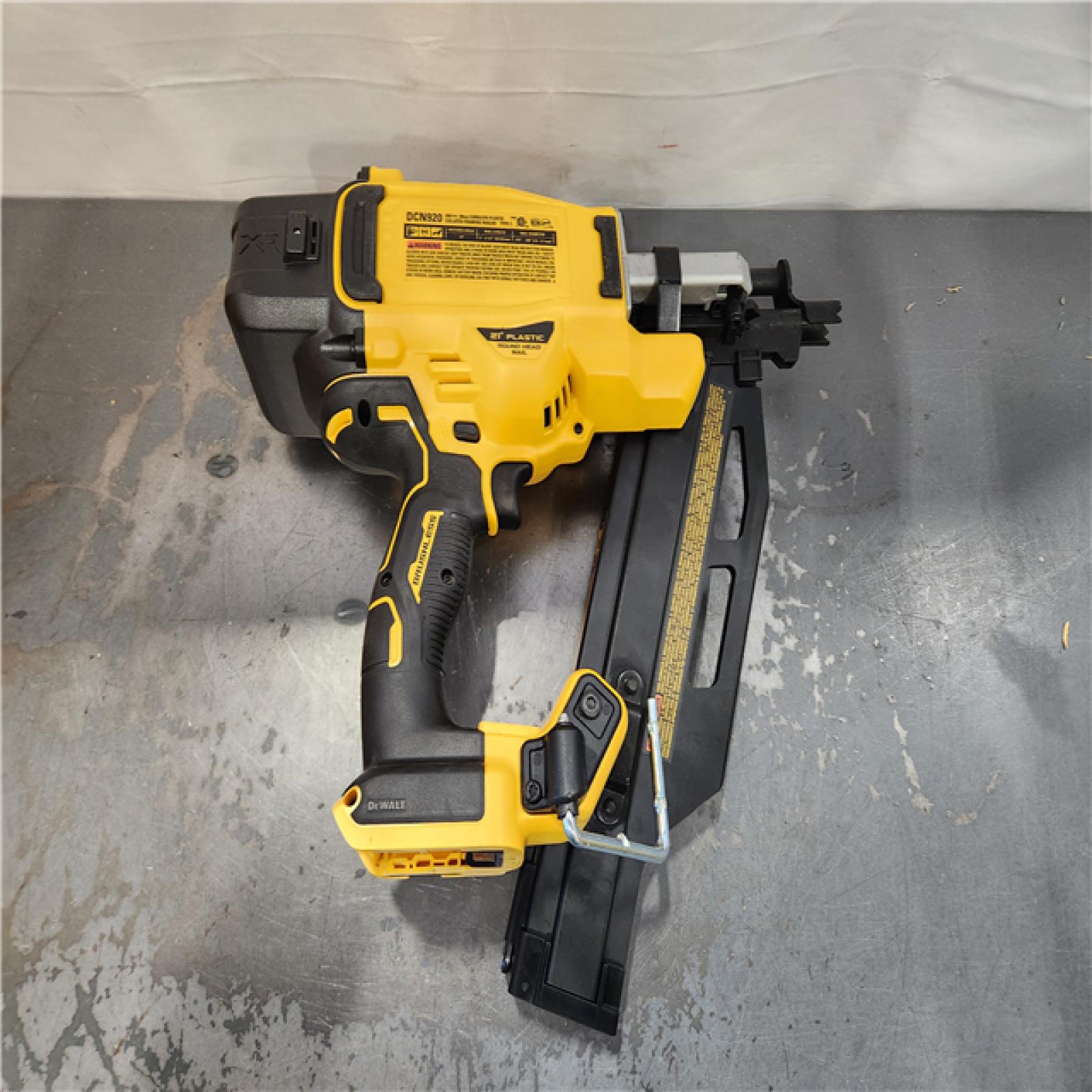 AS-IS- DEWALT 20-Volt 21° Cordless Framing Nailer (Tool-Only)