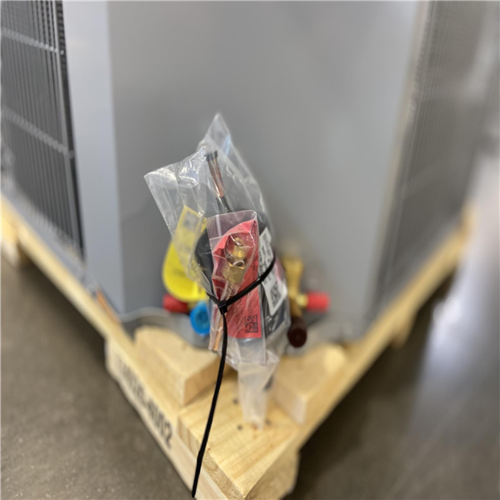 DALLAS LOCATION - SmartComfort by Carrier 2.5 Ton 14.3 SEER2 R-454B Heat Pump Condenser