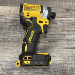 LIKE NEW - DEWALT 20V XR Lithium-Ion Cordless Hammer Drill Kit