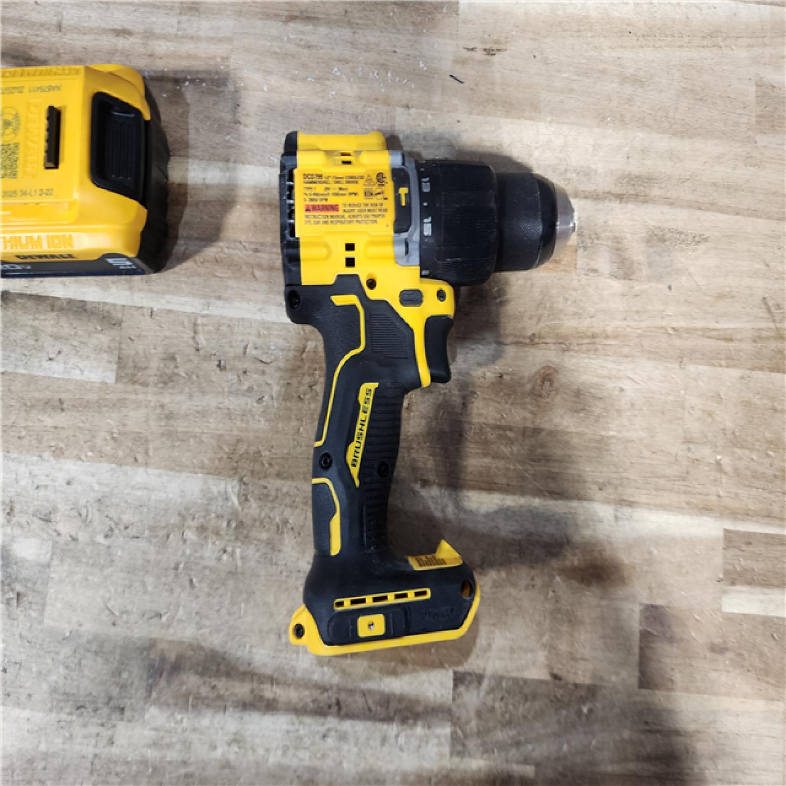 HOUSTON LOCATION - AS - IS DEWALT ATOMIC 20V Lithium-Ion Cordless 1/2 in. Hammer Drill Kit