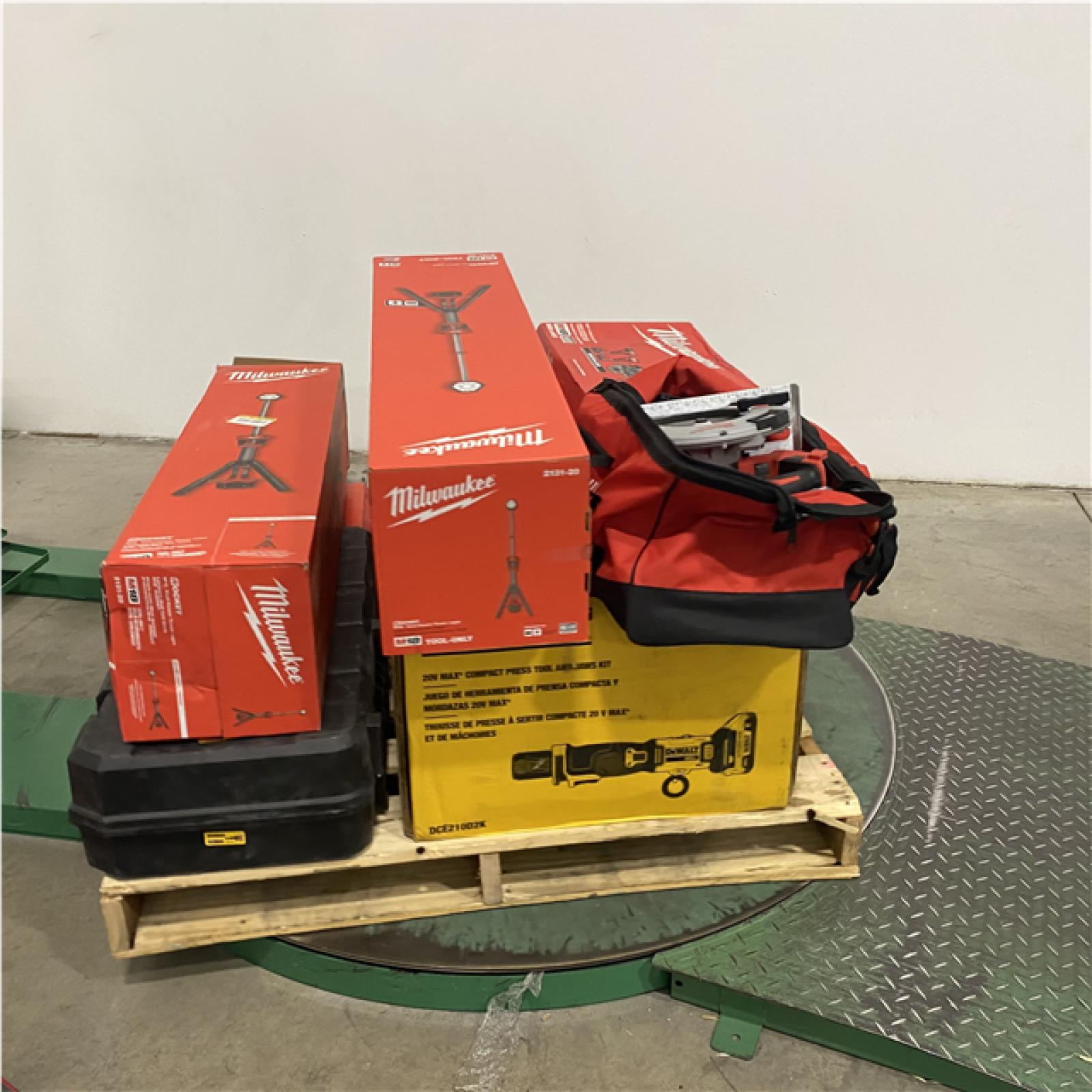 Dallas Location - As-Is Tool Pallet
