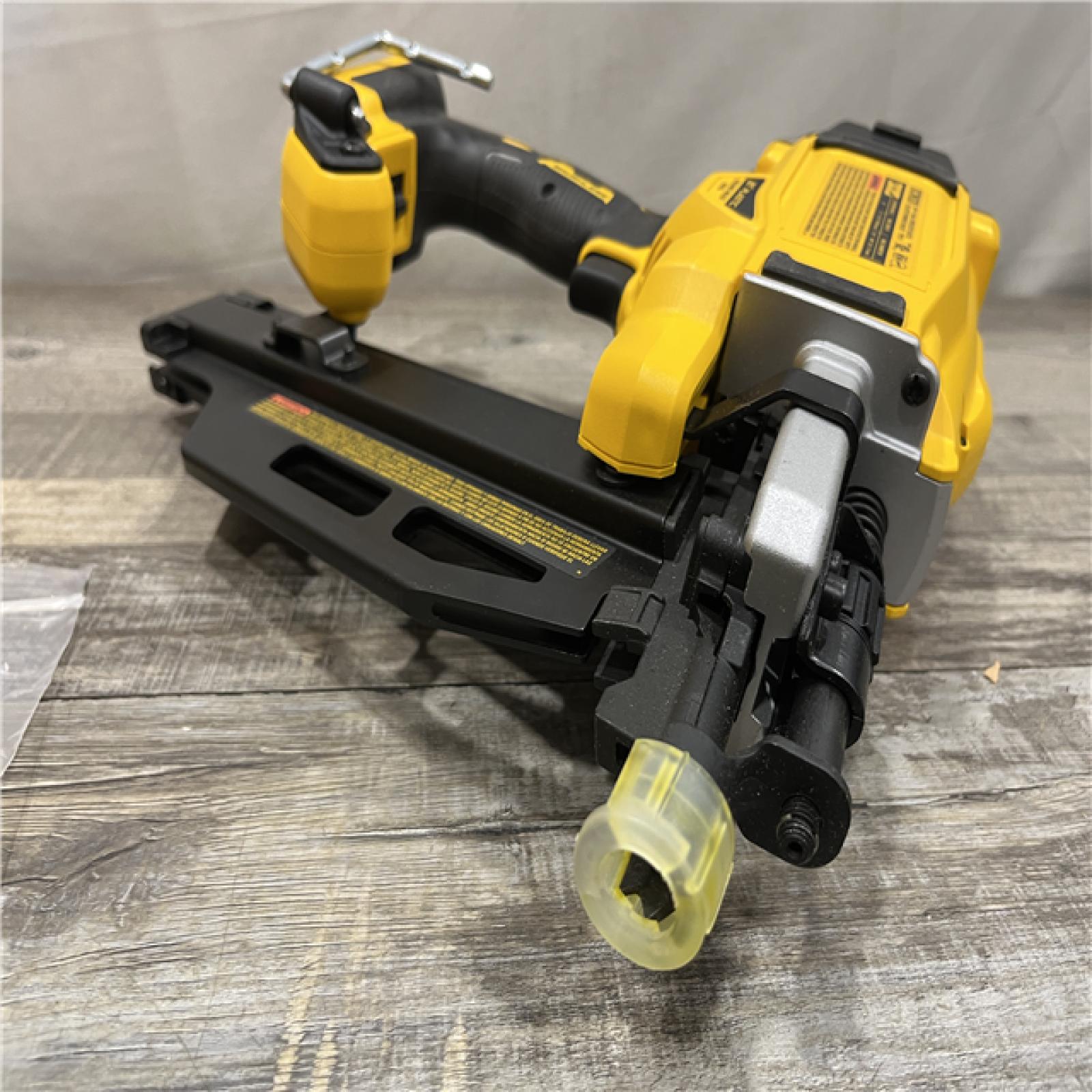 AS-IS DEWALT 20-Volt 21° Cordless Framing Nailer (Tool-Only)