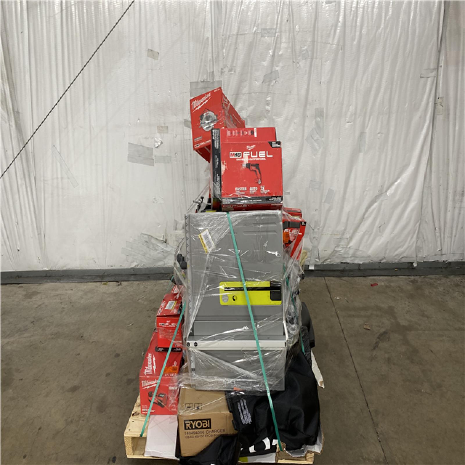 Houston Location AS IS - Tool Pallet