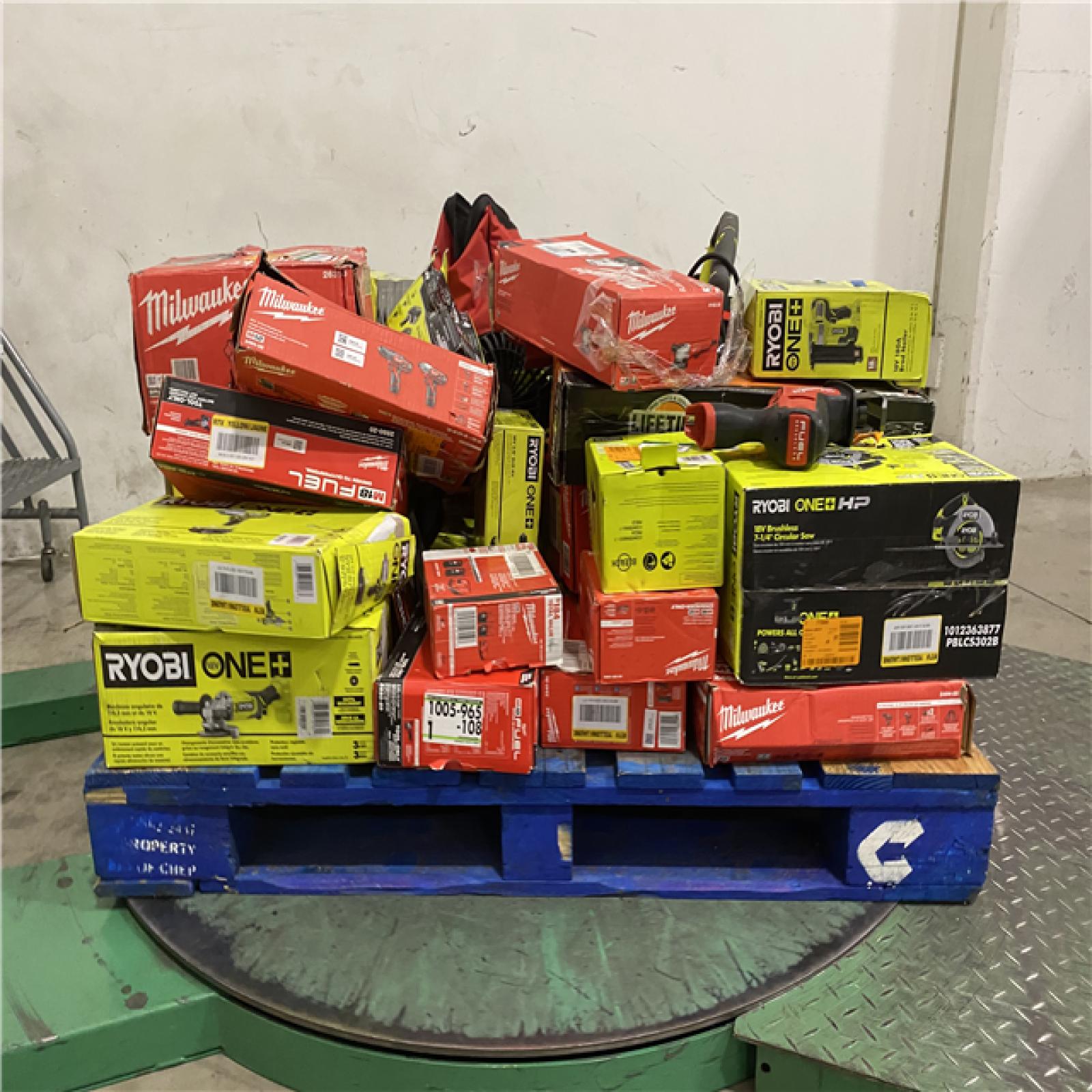 Dallas Location - As-Is Tool Pallet