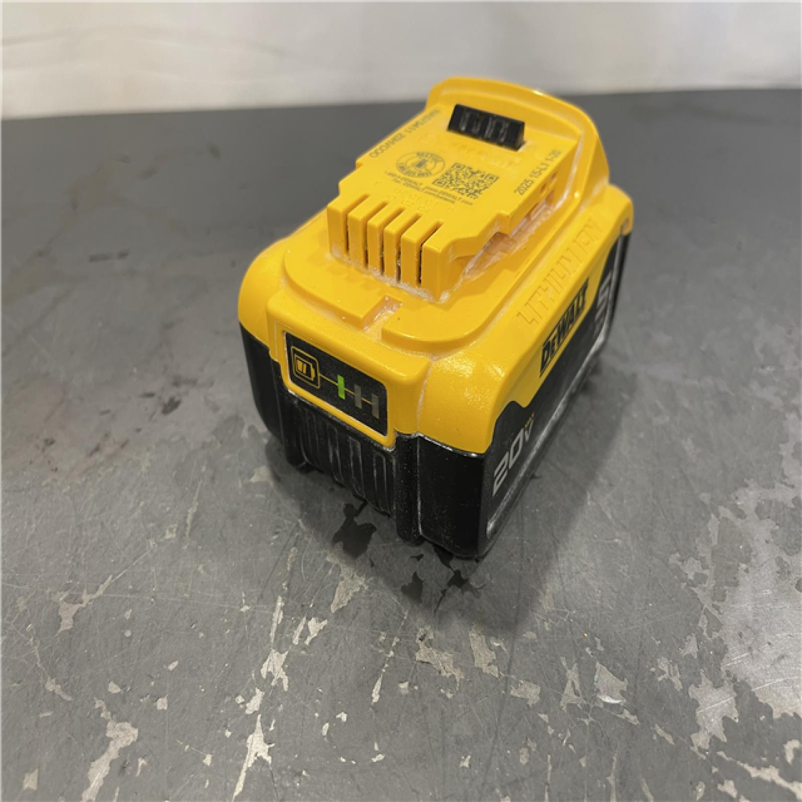 AS-IS - DEWALT 20-Volt Maximum XR 5.0 Ah Battery Pack and Charger
