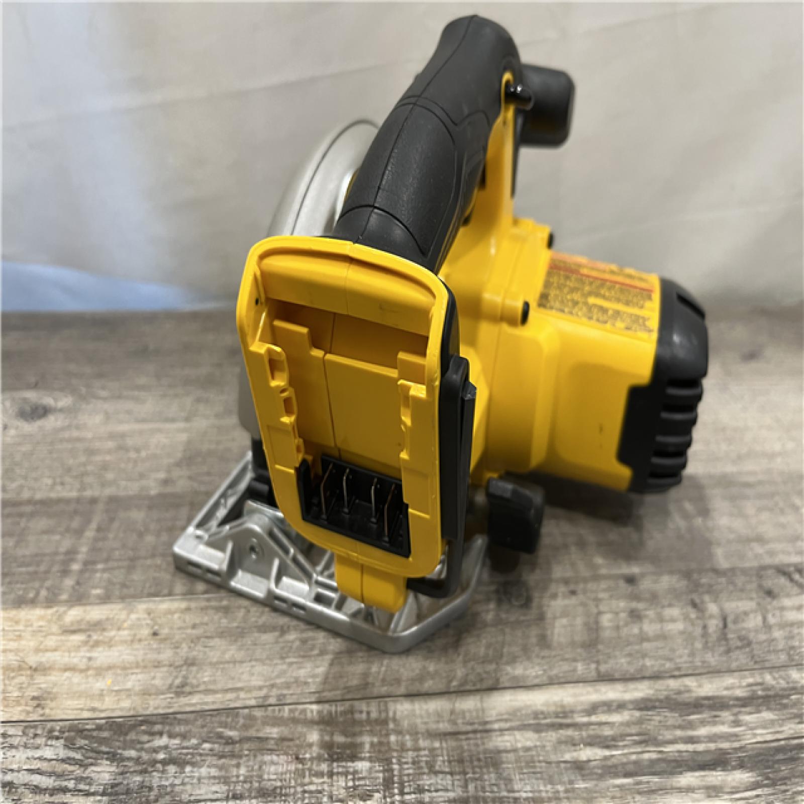 AS-IS DEWALT 20-Volt MAX Lithium-Ion Cordless 6-1/2 in. Circular Saw (Tool-Only)
