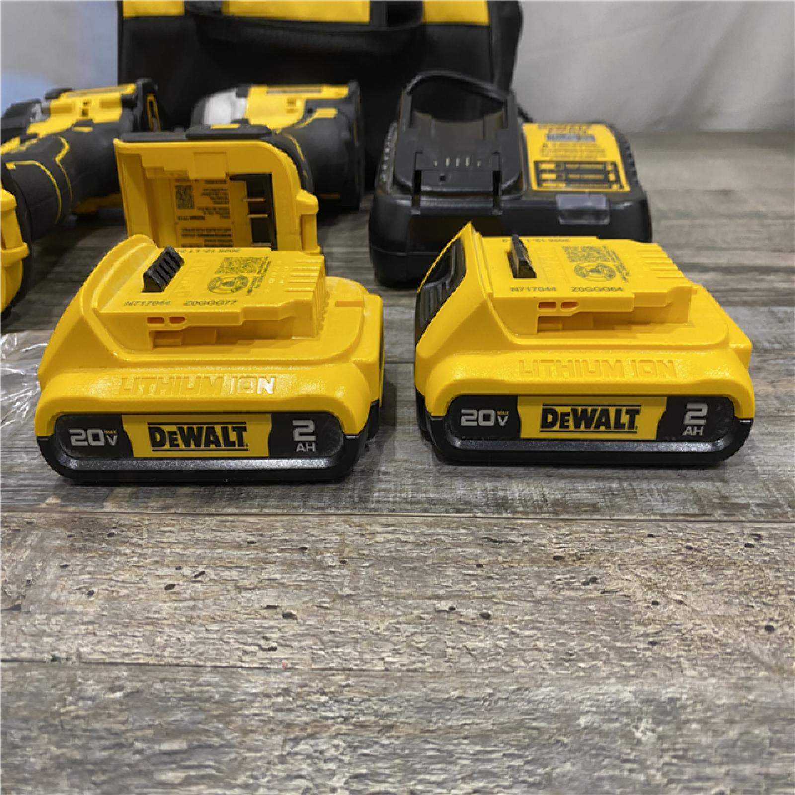 AS-IS DEWALT ATOMIC 20-Volt MAX Lithium-Ion Cordless Combo Kit