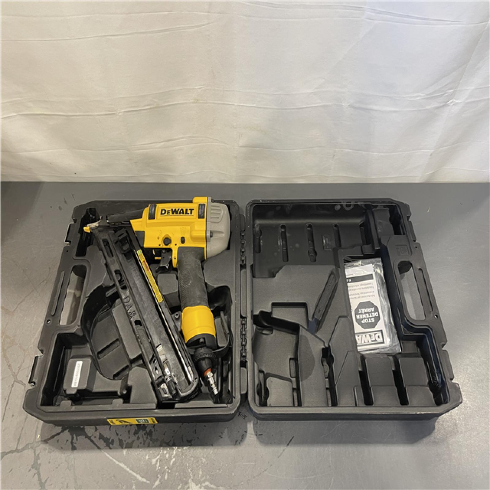 AS-IS- Dewalt-15 Gauge Precision Point Finish Nailer