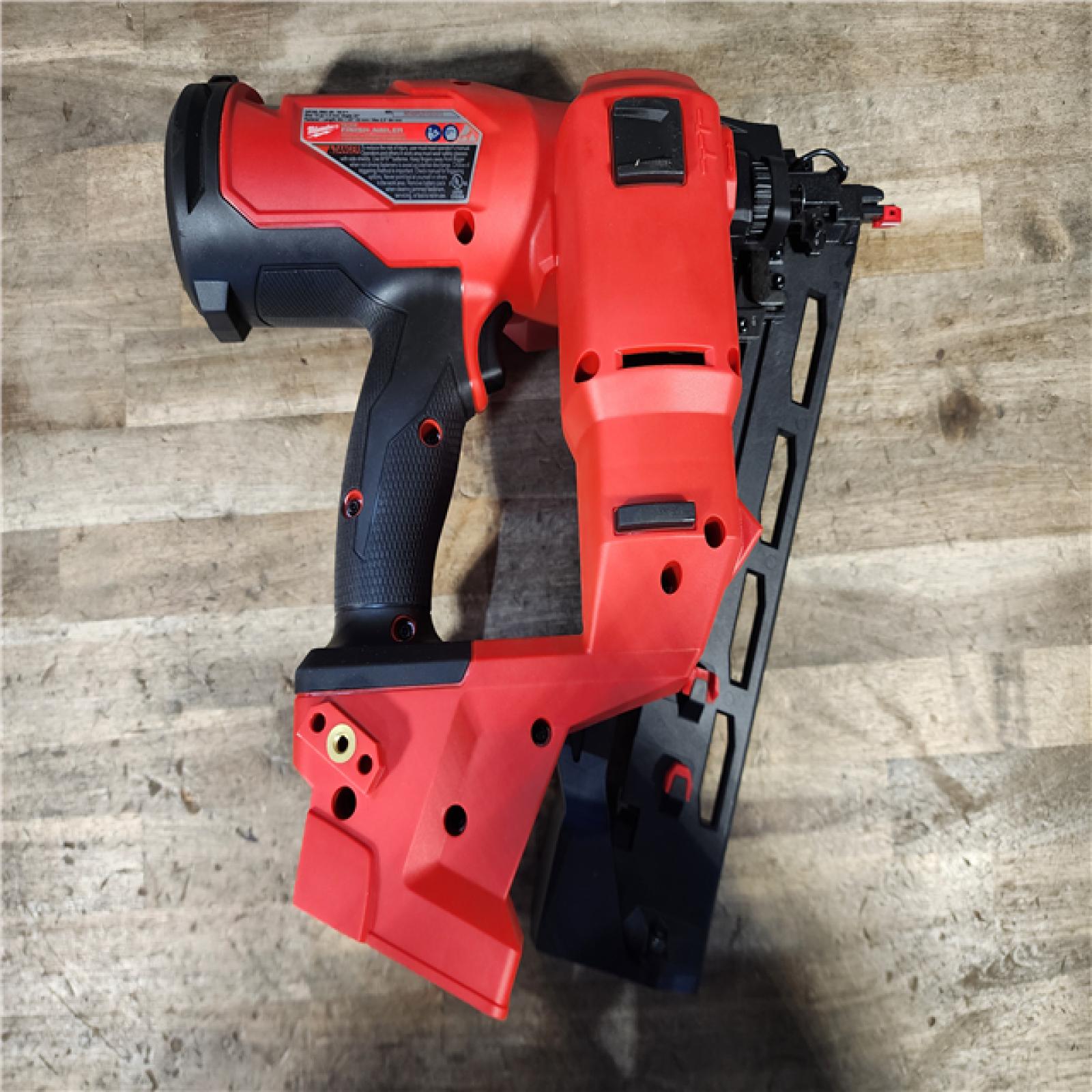 HOUSTON LOCATION - AS-IS (APPEARS LIKE NEW) Milwaukee 2841-20 18V Cordless Gen II 16 Gauge Angled Finish Nailer (Tool Only)