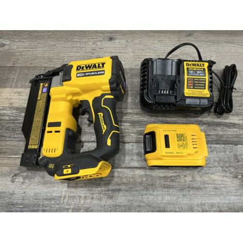 AS-IS DEWALT ATOMIC 20V MAX Lithium Ion Cordless 23 Gauge Pin Nailer Kit
