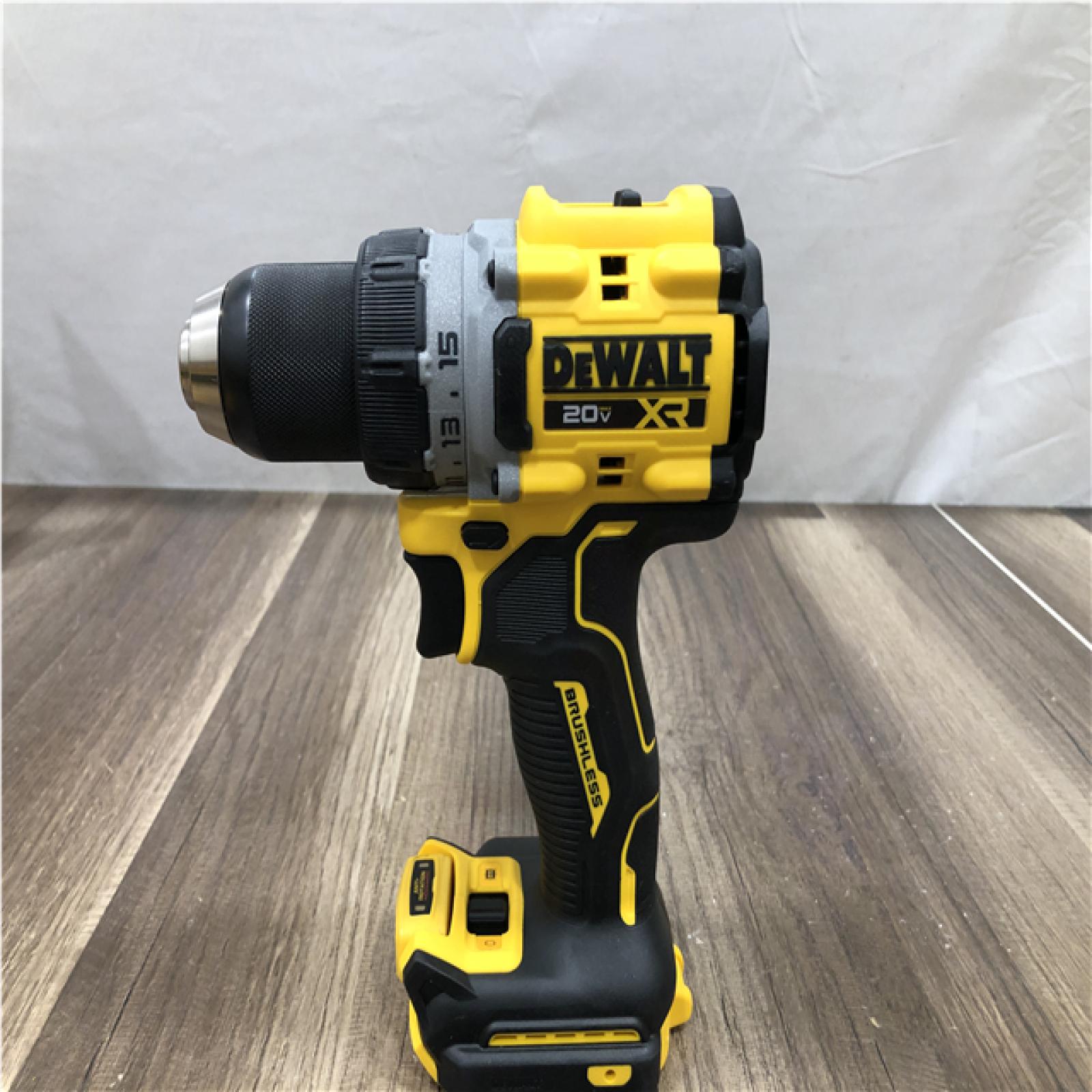 AS-IS DEWALT 20V XR Lithium-Ion Cordless Brushless 1/2 in. Drill/Driver Kit