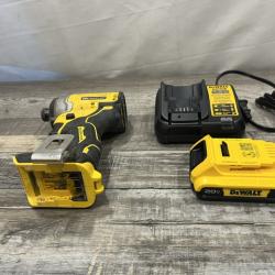 AS-SI DEWALT Atomic 20V Max Lithium-Ion Brushless Cordless Compact 1/4 in. Impact Driver Kit