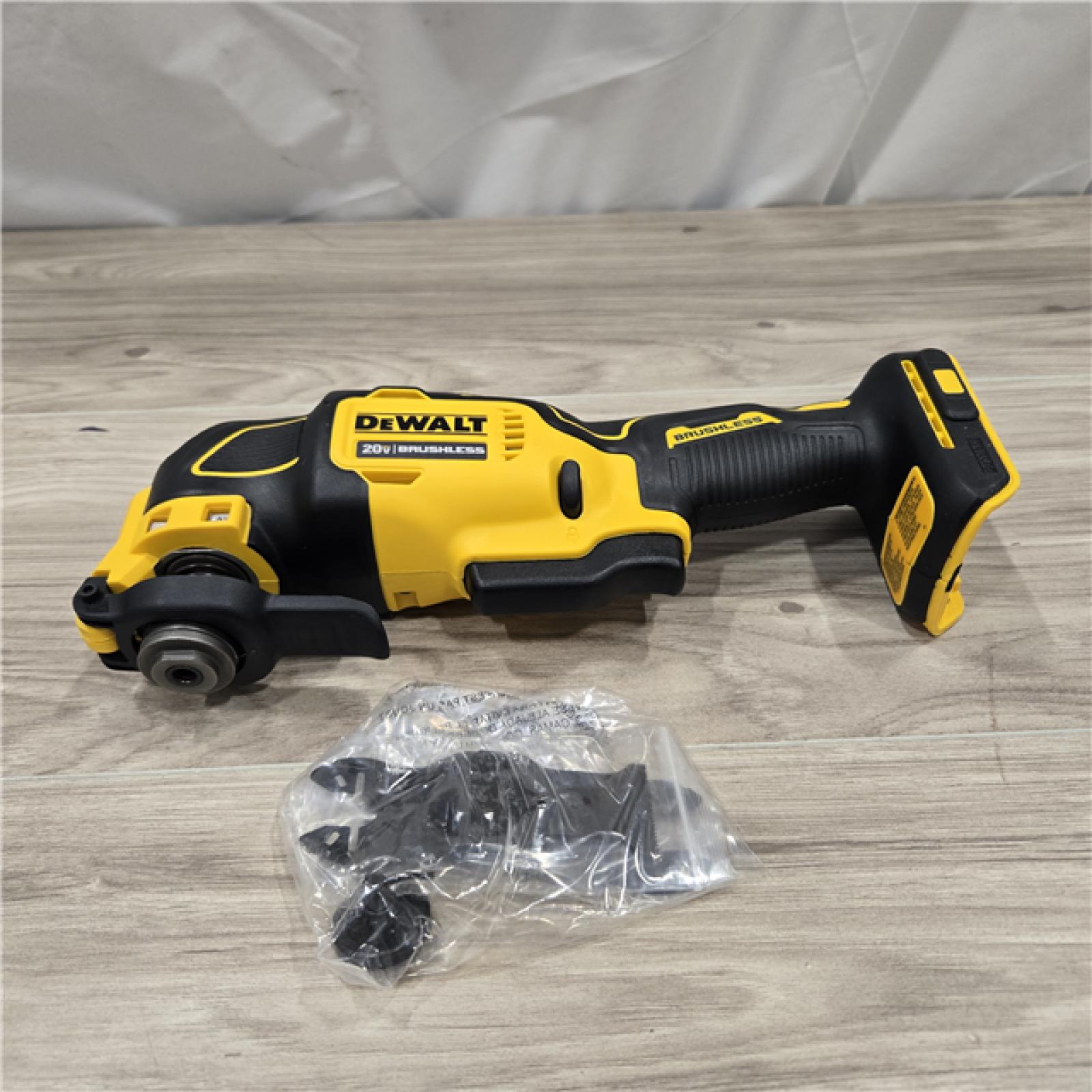 AS-IS DEWALT ATOMIC 20V MAX Cordless  Oscillating Multi Tool (Tool Only)