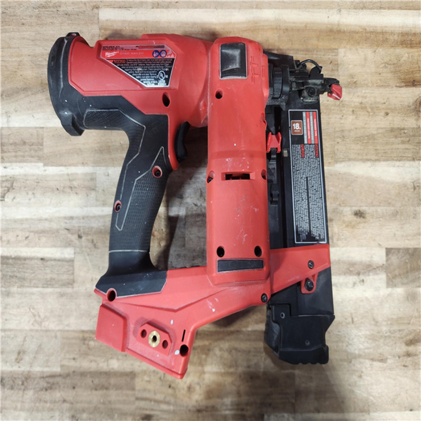 HOUSTON LOCATION - AS-IS Milwaukee FUEL 18-Volt Lithium-Ion Brushless Cordless Gen II 18-Gauge Brad Nailer (Tool-Only)