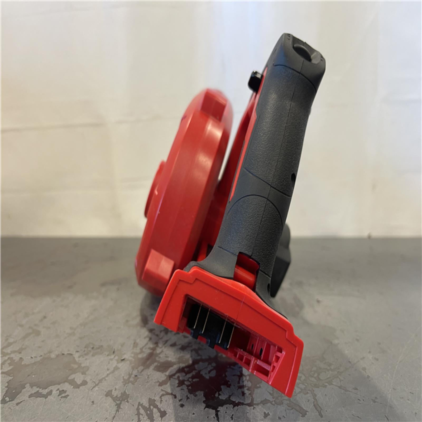 AS-IS- Milwaukee M18 18V Lithium-Ion Cordless Compact Blower (Tool-Only)