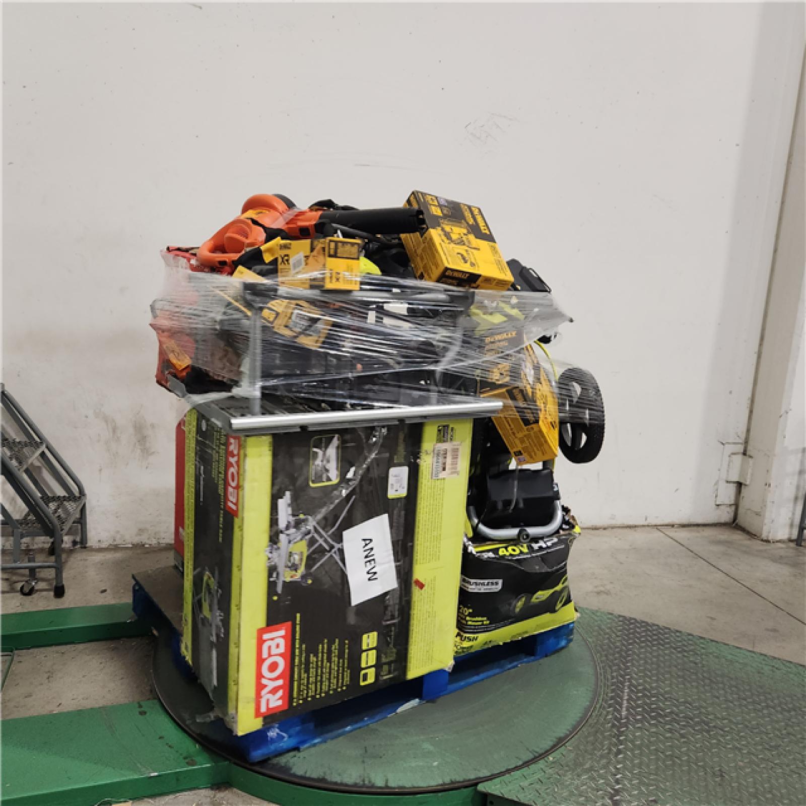 Dallas Location - As-Is Tool Pallet