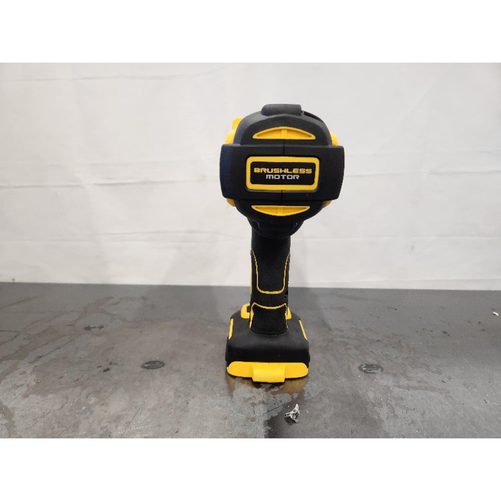 AS-IS- DEWALT 20V MAX XR 1/2 High Torque Impact Wrench with Hog Ring Anvil (Tool-Only)