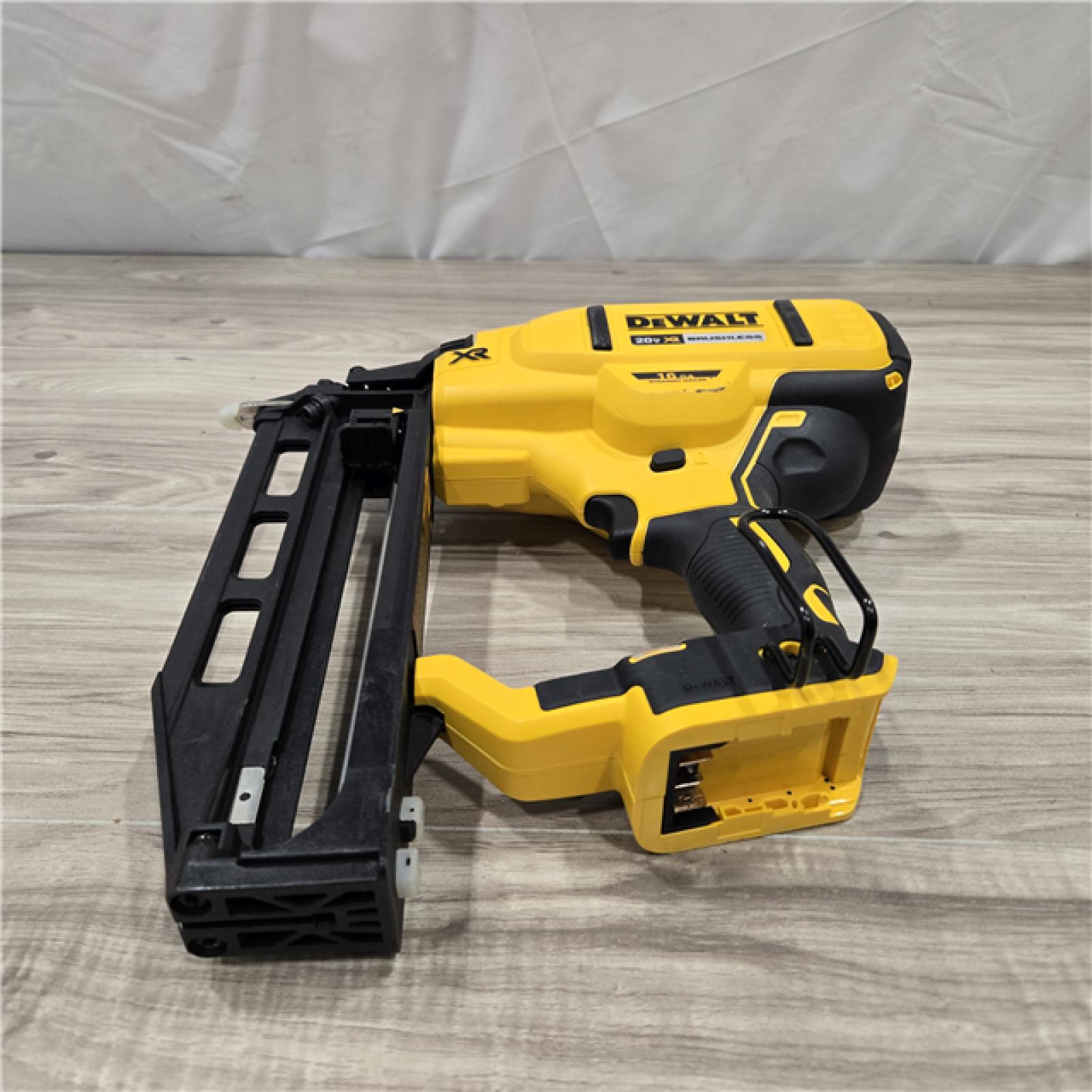 AS-IS DEWALT 20V MAX XR 16-Gauge Cordless Finish Nailer (Tool Only)