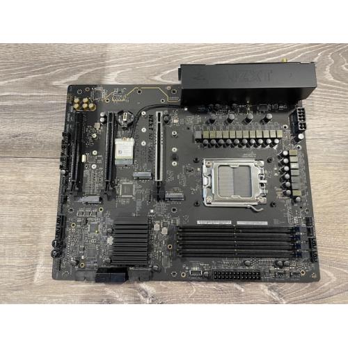 AS-IS ZXT B650E (Socket AM5) USB 3.2 AMD Motherboard