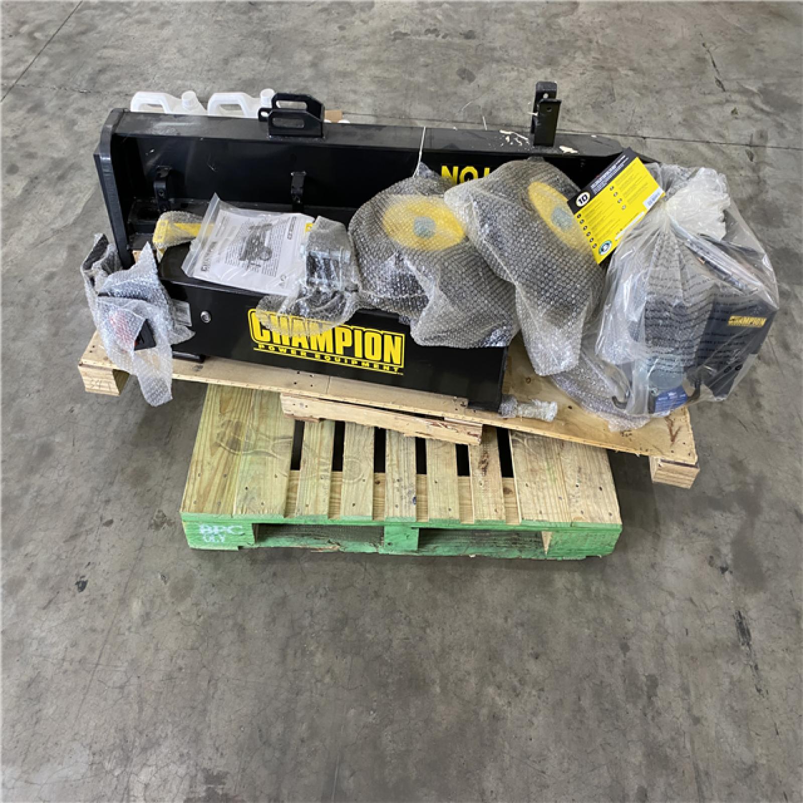Houston Location AS IS - Champion 24 Ton Log Splitter