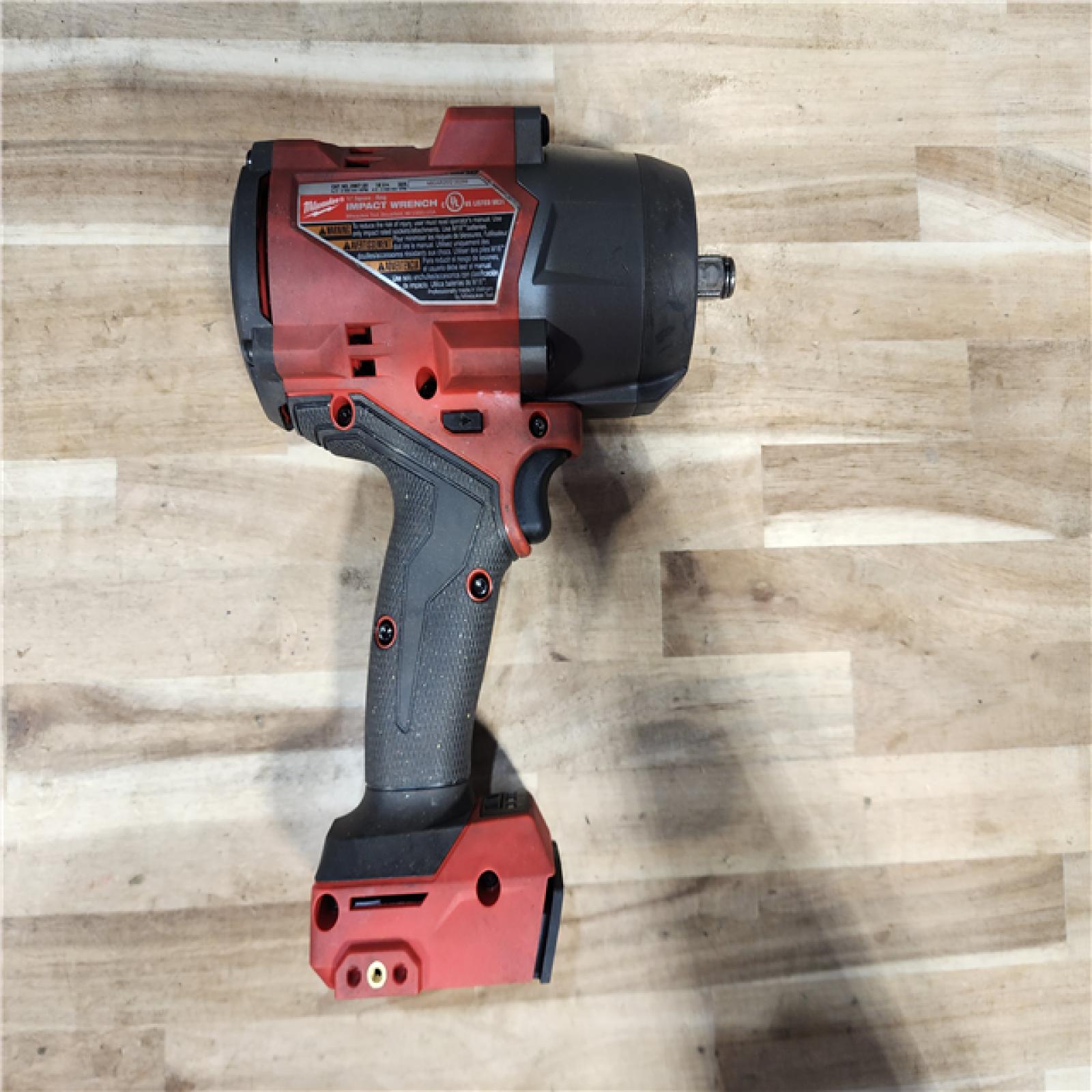HOUSTON LOCATION - AS-IS Milwaukee FUEL 18V Lithium-Ion Brushless Cordless 1/2 in. Impact Wrench w/Friction Ring Kit