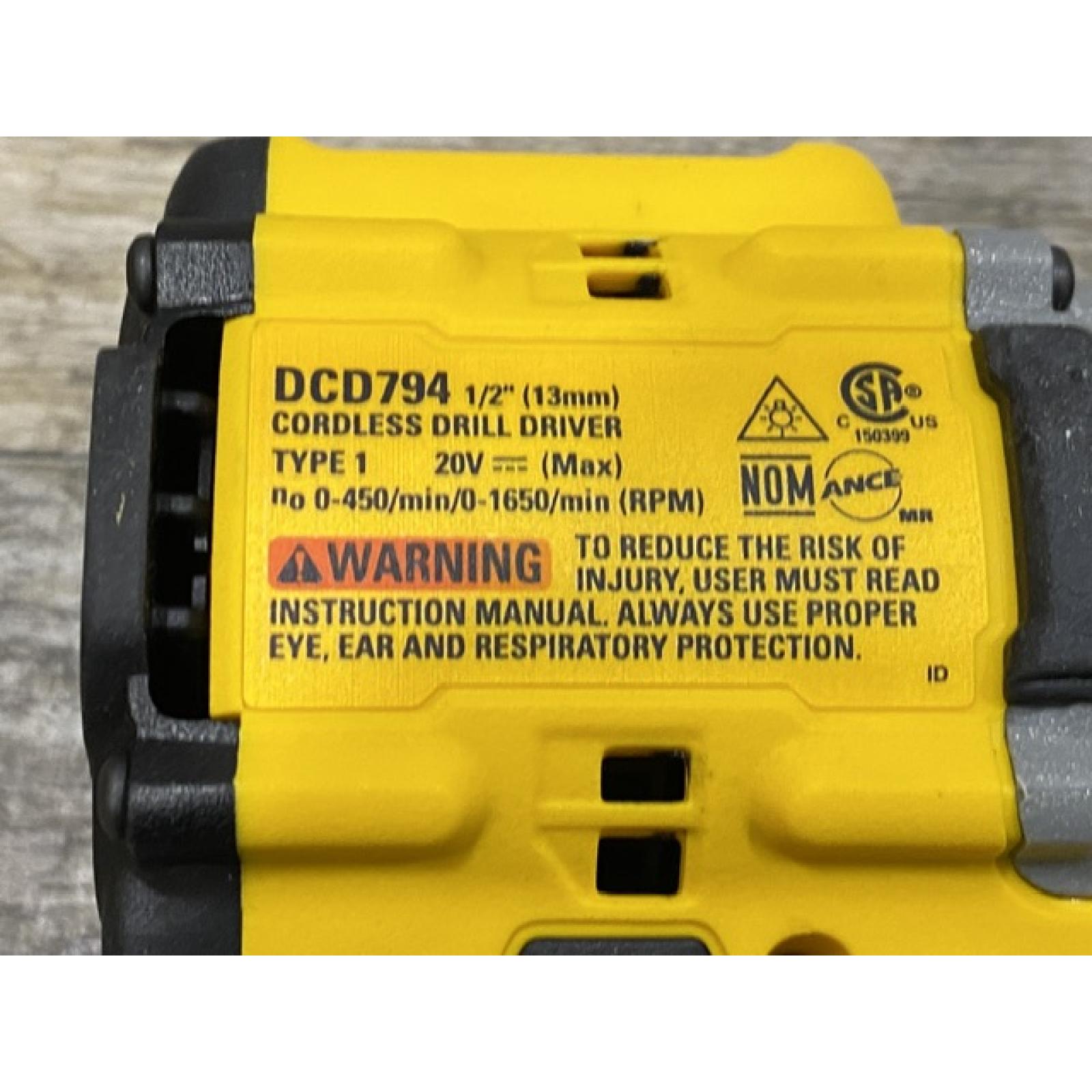 AS-IS DEWALT Atomic 20V Lithium-Ion Cordless Compact 1/2 in. Drill/Driver Kit