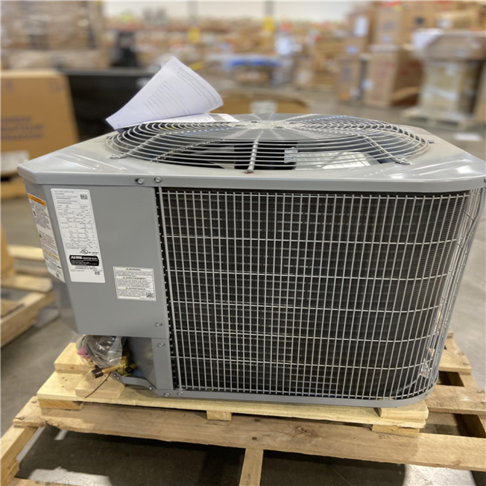 DALLAS LOCATION - Smartcomfort® by Carrier 2.5 Ton 14.3 Seer2 Heat Pump
