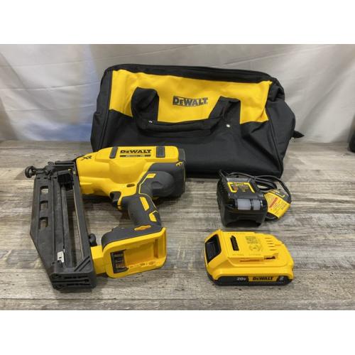 AS-IS DEWALT 20V MAX XR 16-Gauge Electric Cordless Angled Finishing Nailer Kit