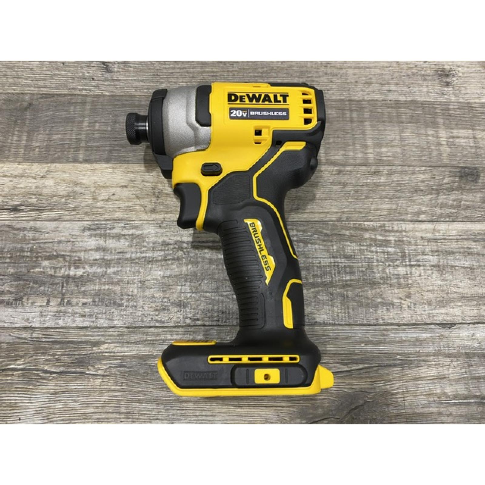 AS-IS DEWALT Atomic 20V Max Lithium-Ion Brushless Cordless Compact 1/4 in. Impact Driver Kit