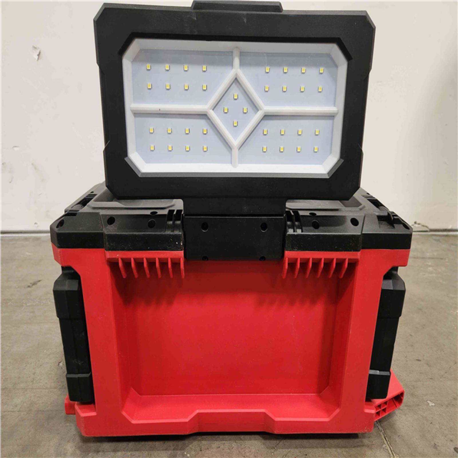 Phoenix Location NEW Milwaukee M18 18-Volt Lithium-Ion Cordless PACKOUT 3000 Lumens LED Light with Built-In Charger 2357-20