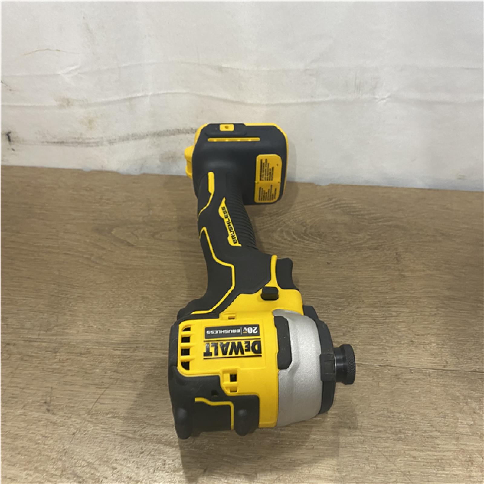 AS-IS DEWALT Atomic 20V Max Lithium-Ion Brushless Cordless Compact 1/4 in. Impact Driver Kit