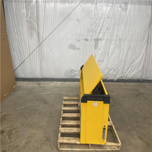 Houston Location - AS-IS Tool Pallet DEWALT SIX DRAWER TOOL BOX