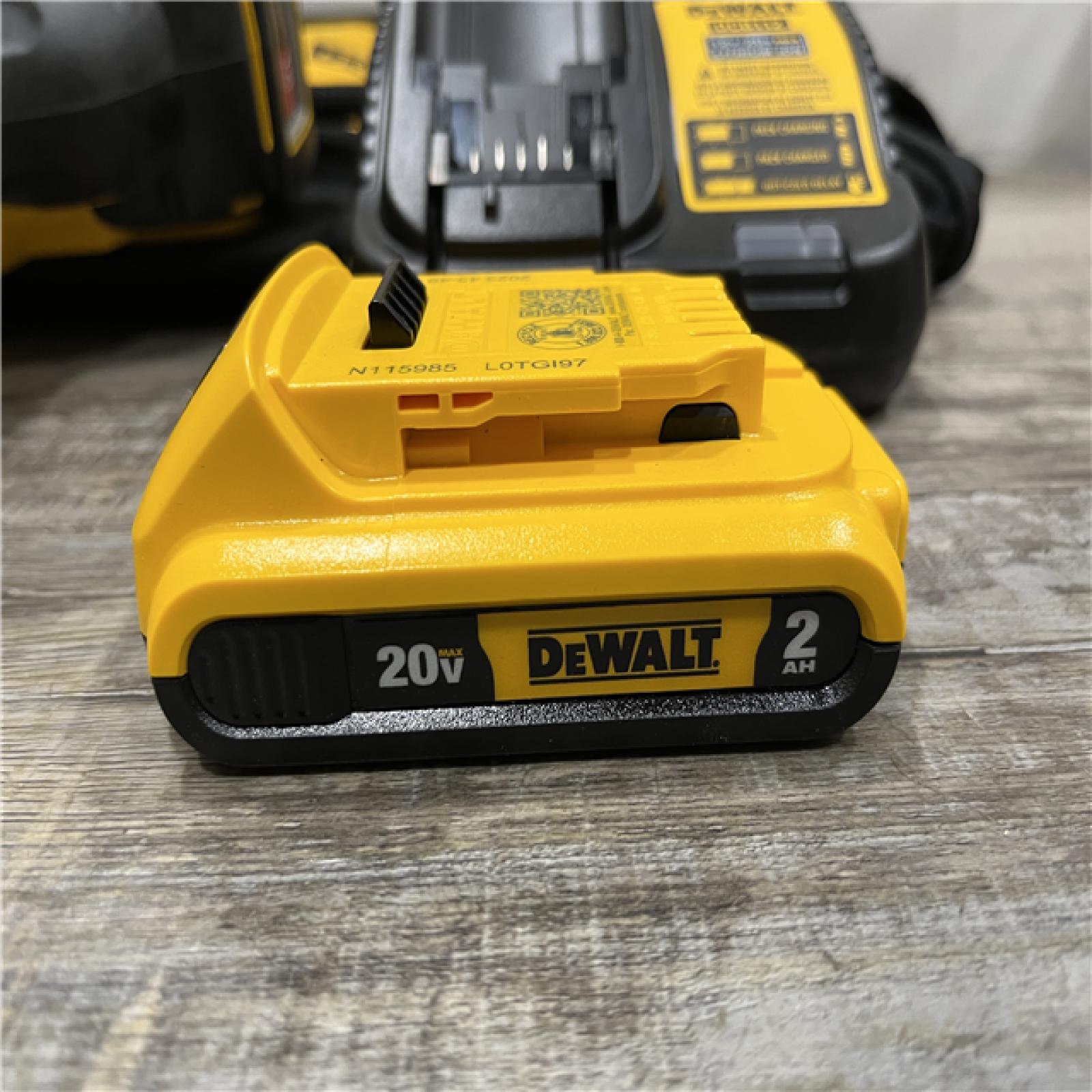 AS-IS DEWALT 20V MAX XR Lithium-Ion Cordless 18-Gauge Narrow Crown Stapler Kit