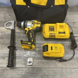 AS-IS DEWALT Atomic 20V Max Lithium-Ion Brushless Cordless Compact 1/4 in. Impact Driver Kit