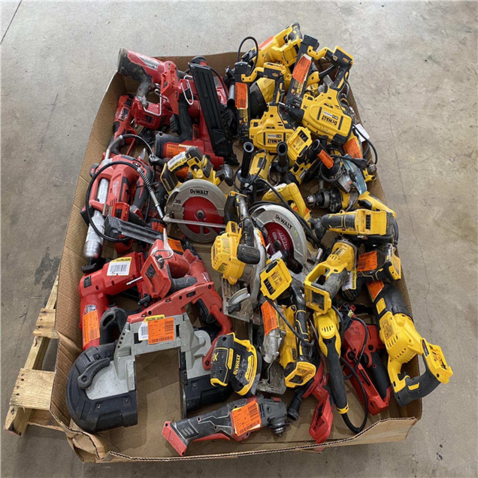 Houston Location AS IS - Tool Pallet