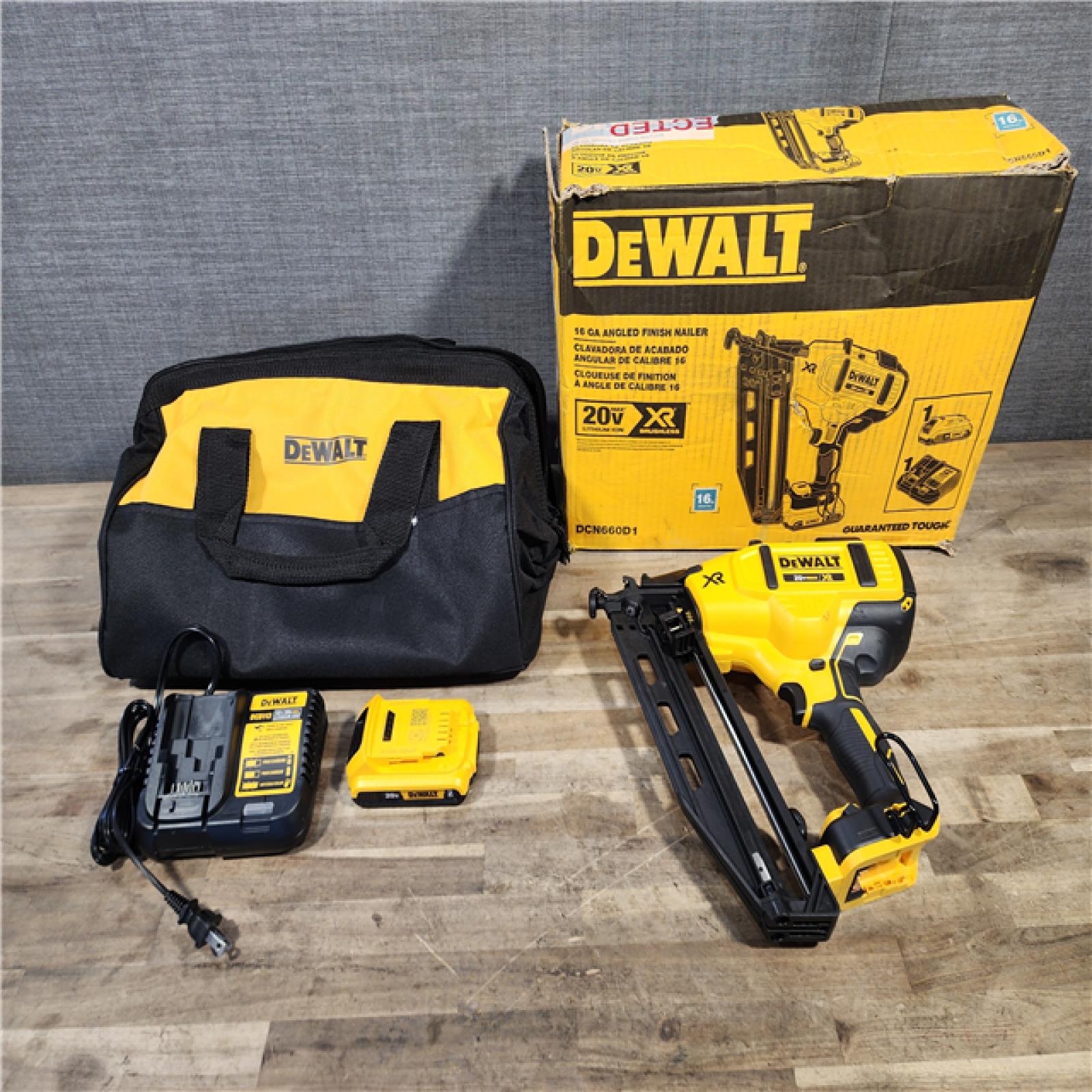 HOUSTON LOCATION - AS-IS DeWalt 20V 16 Gauge Cordless Angled Finish Nailer Kit W/ 2Ah Battery