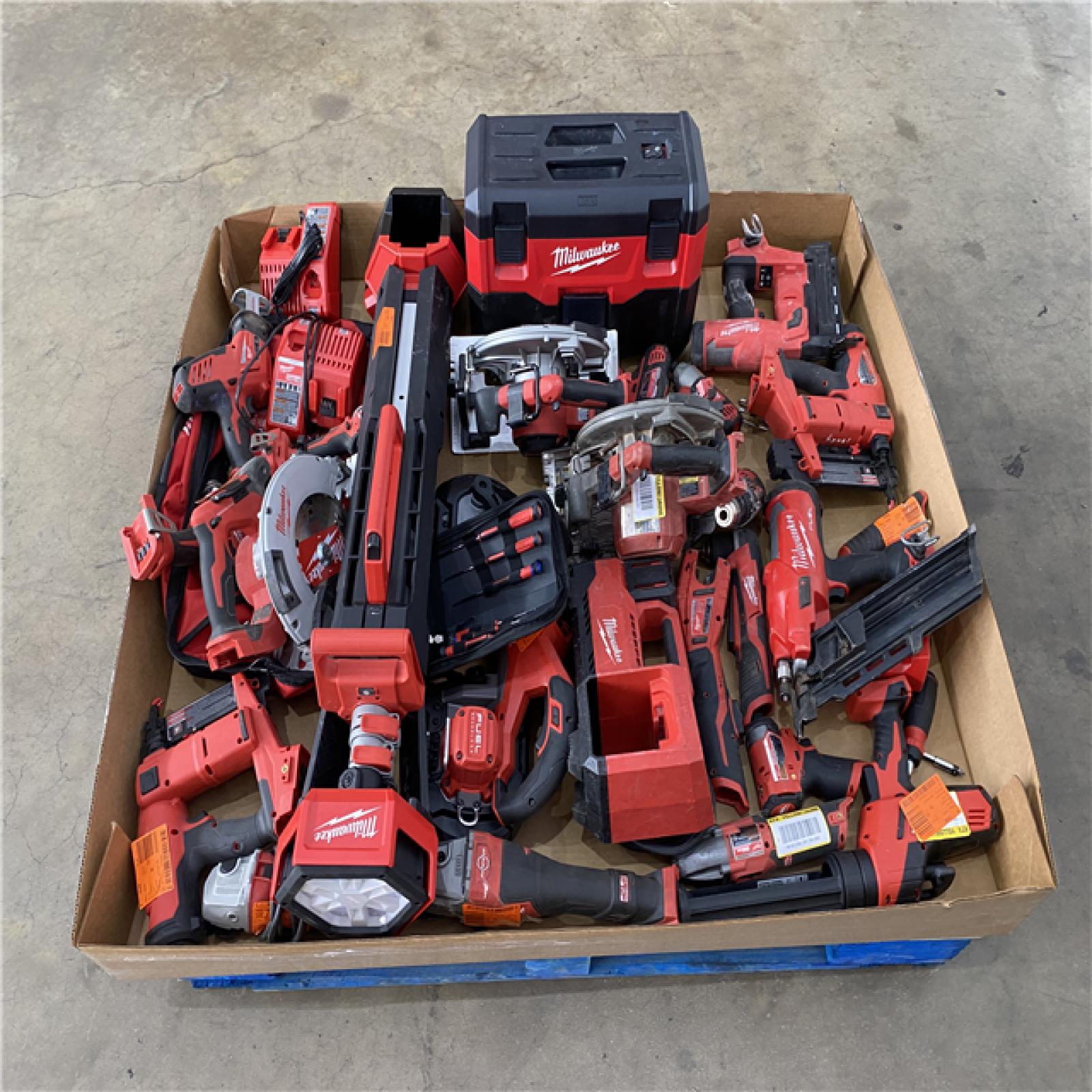 Houston Location AS IS - Tool Pallet